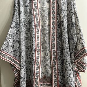 Max Studios women’s kimono. New Without tags